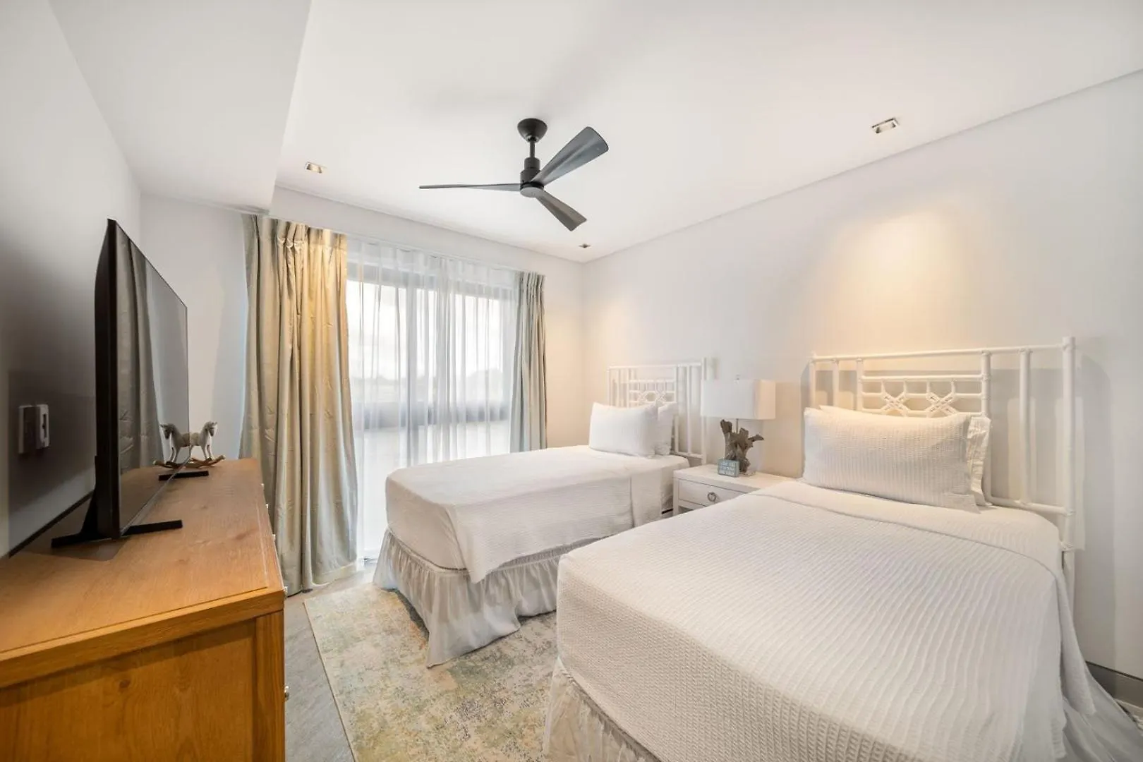 شقة Allure 505 Apts بريدج تاون بربادوس